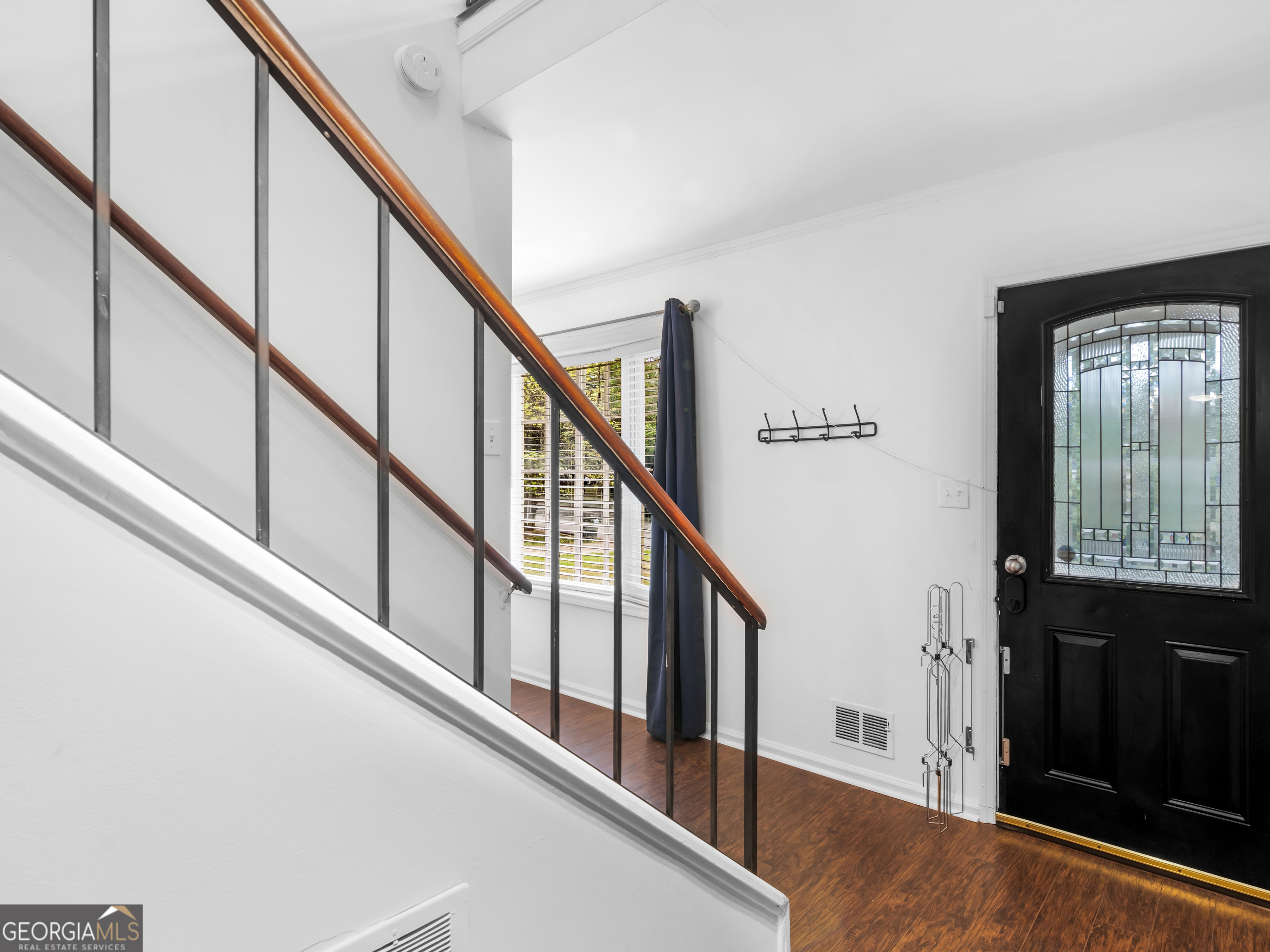 262 Rhodes DR