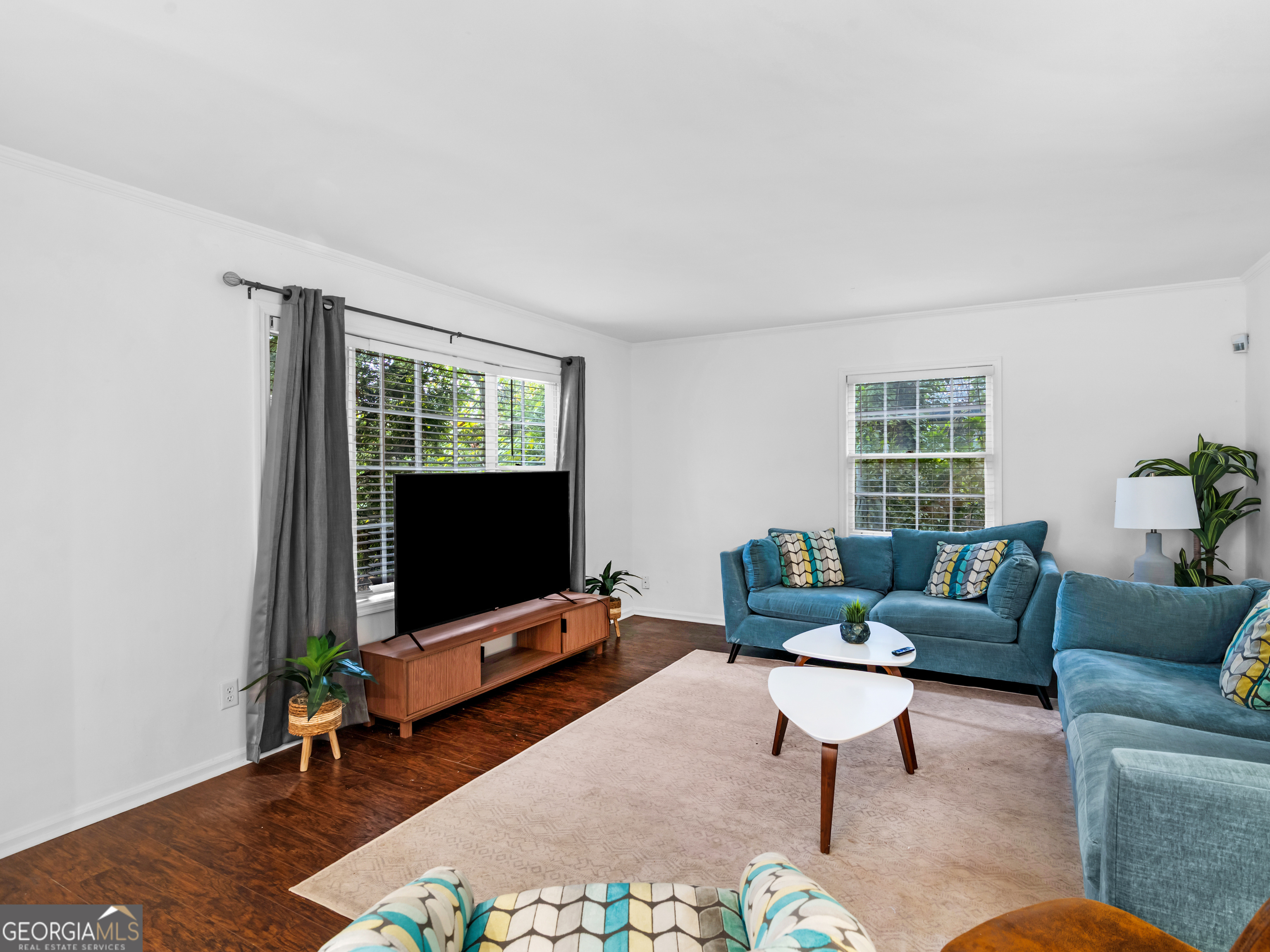 262 Rhodes DR