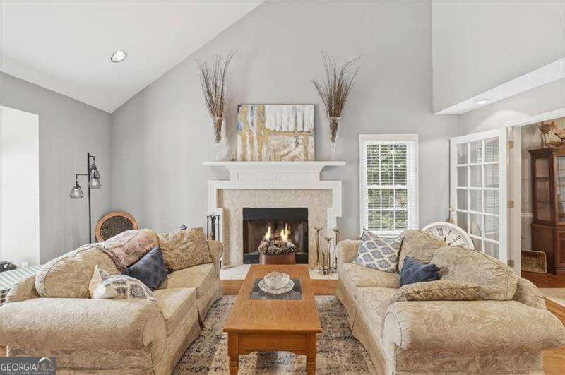 5763 E Emerald Oaks LN