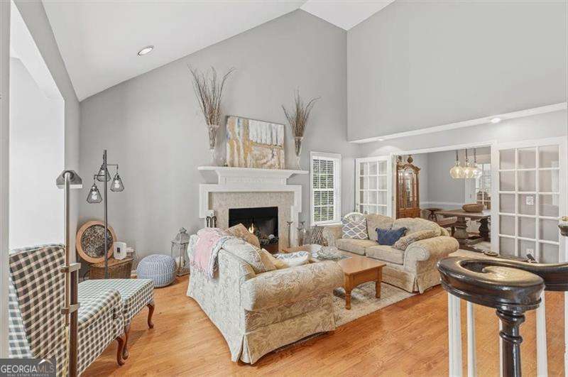 5763 E Emerald Oaks LN