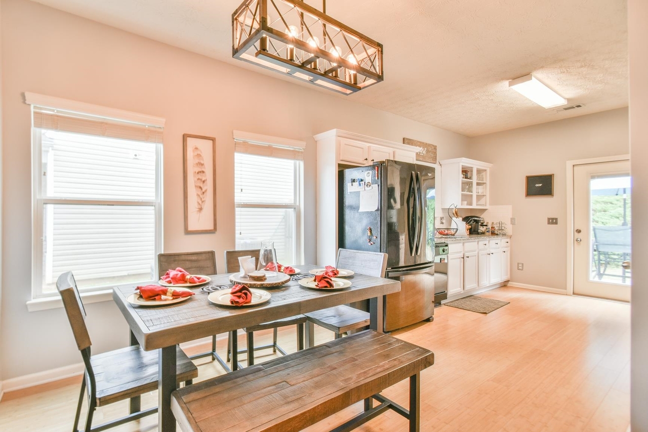 Creekside At Pinecrest - Residential