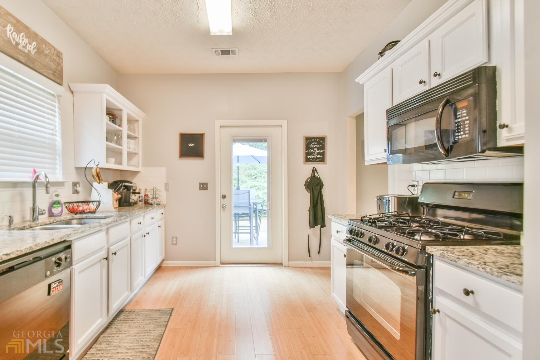 Creekside At Pinecrest - Residential