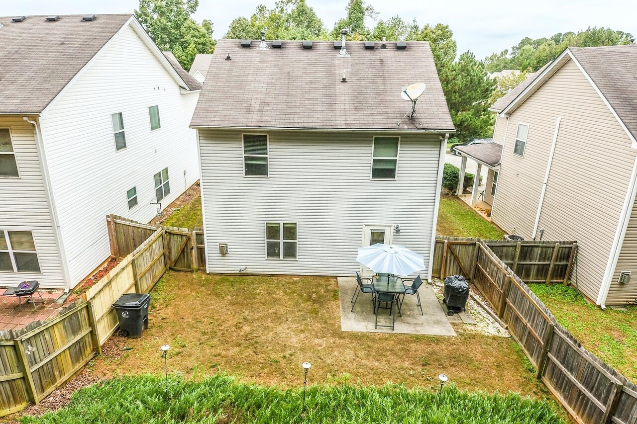 Creekside At Pinecrest - Residential