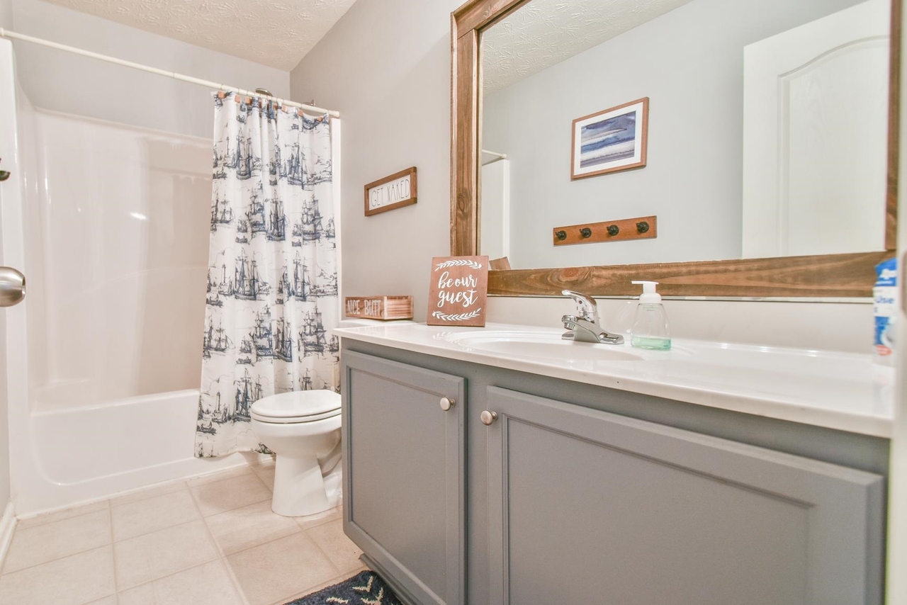 Creekside At Pinecrest - Residential