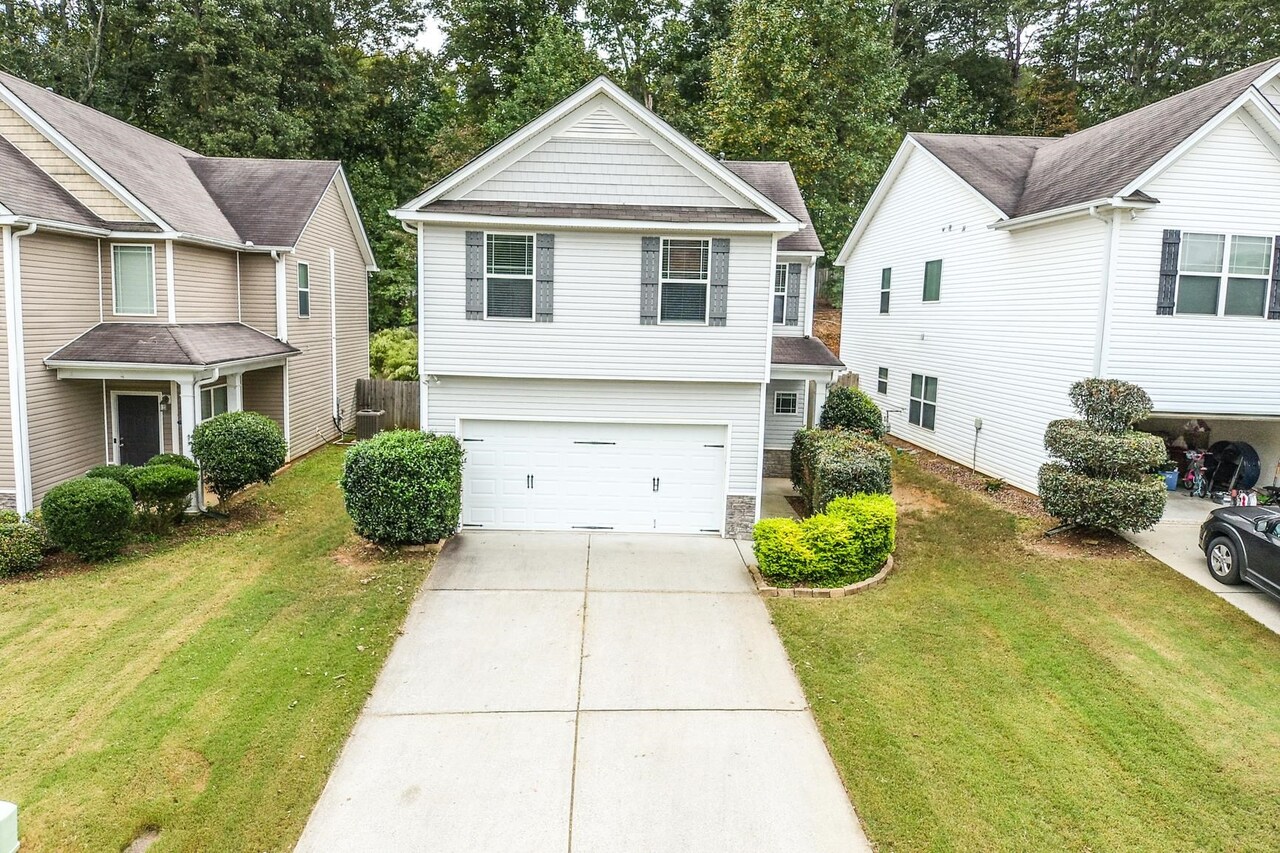 Creekside At Pinecrest - Residential