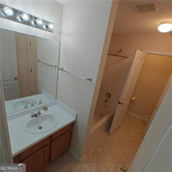 Woodstock, Georgia 30188, United States, 2 Bedrooms Bedrooms, ,2 BathroomsBathrooms,Residential,Active,25211