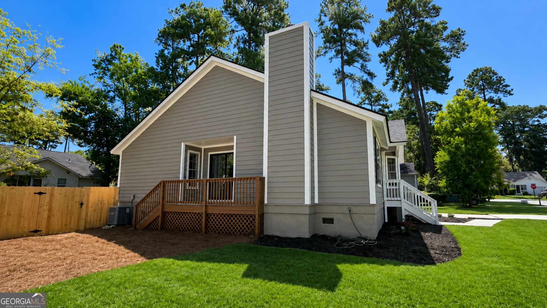 106 Huckleberry CT