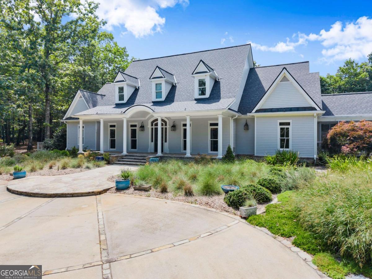 77 Old River RD