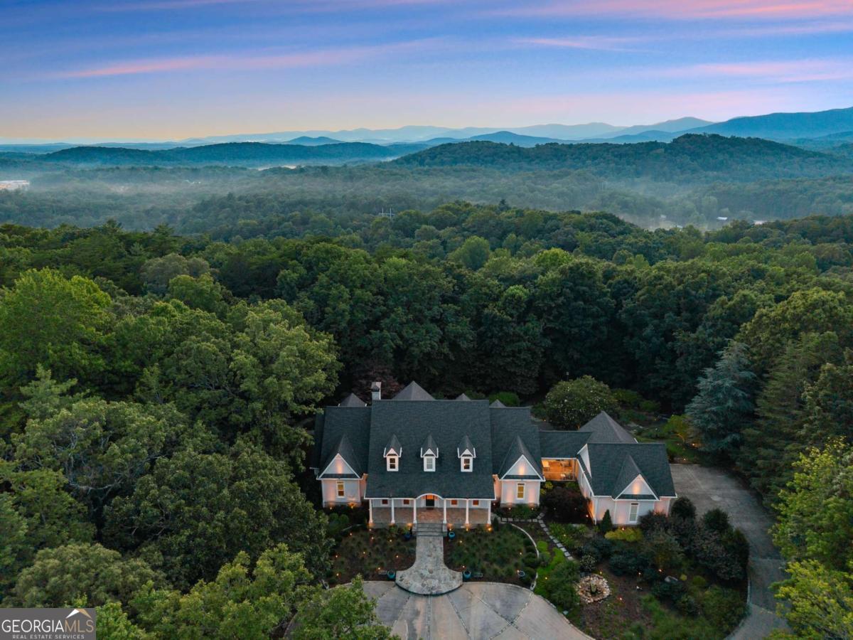 77 Old River RD