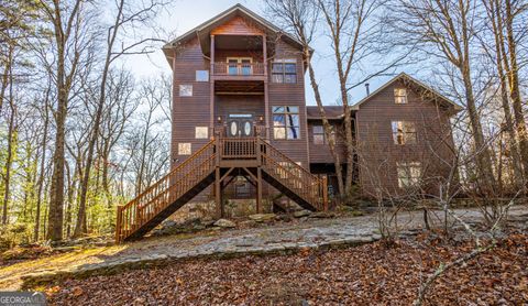 A home in Scaly Mtn