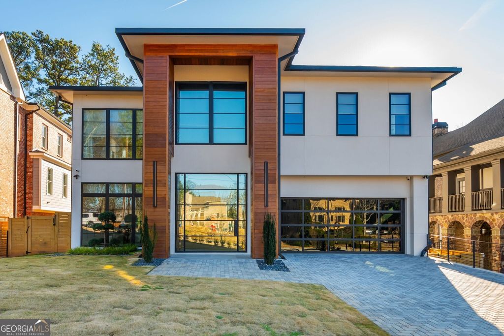 Photo of 1127 Wimberly Road, Atlanta, GA 30319 (MLS # 10673012)