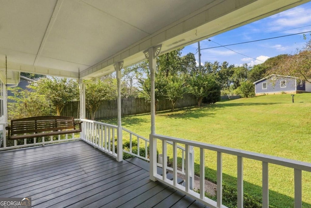 Photo of 218 King Arthur Drive, Woodstock, GA 30189 (MLS # 10851423)