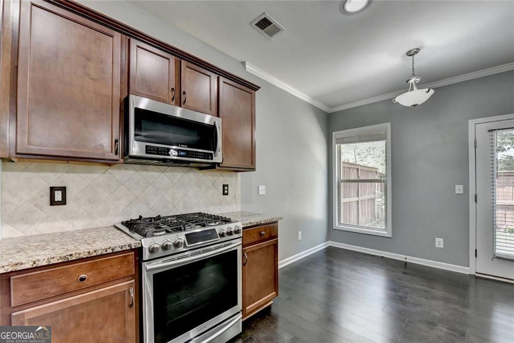 HANOVER POINTE - Residential