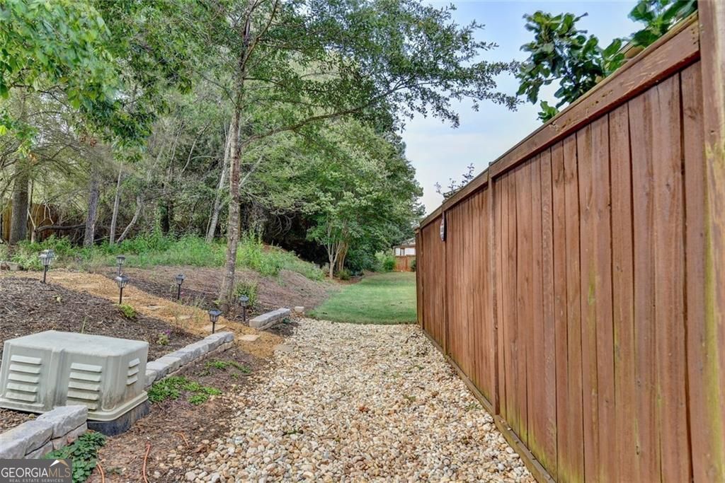 HANOVER POINTE - Residential