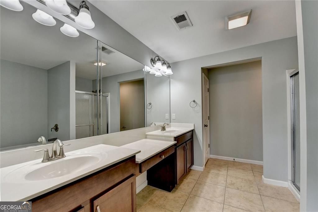 HANOVER POINTE - Residential