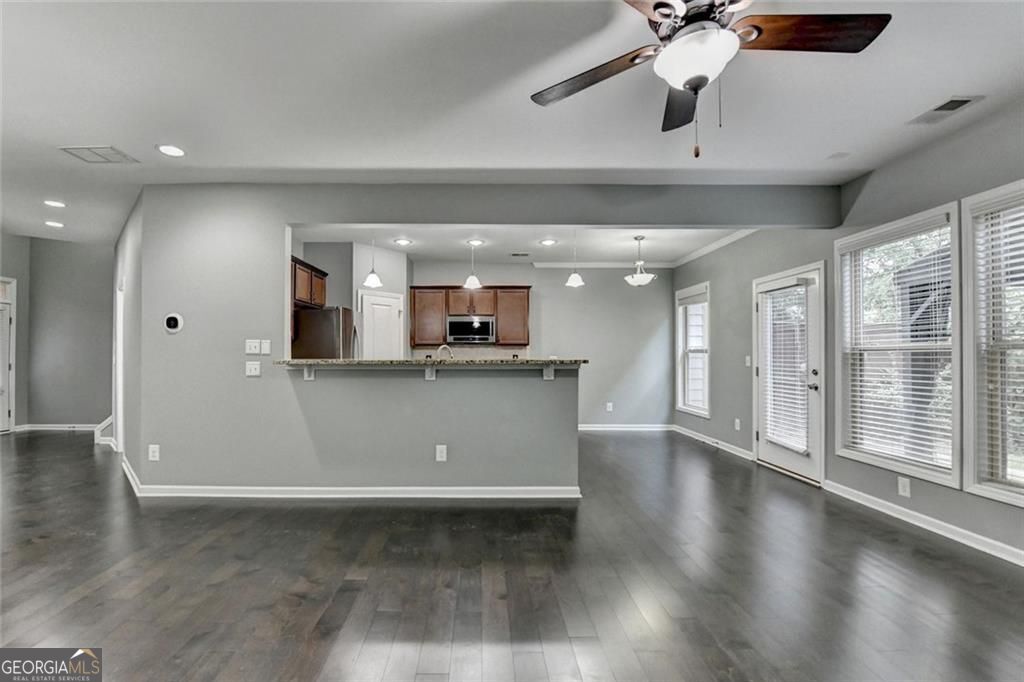 HANOVER POINTE - Residential