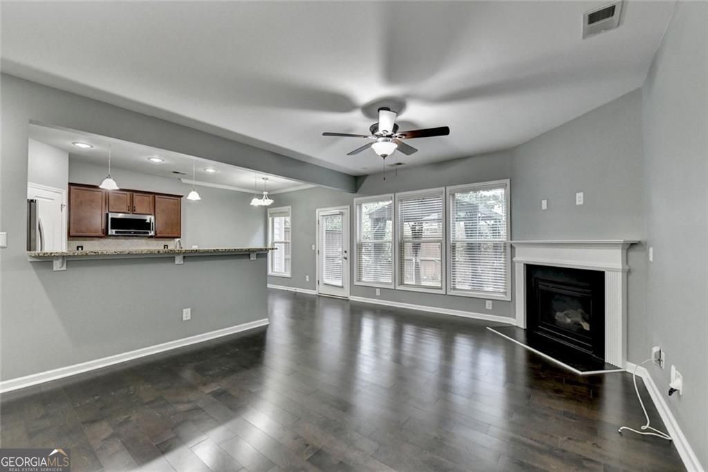 HANOVER POINTE - Residential