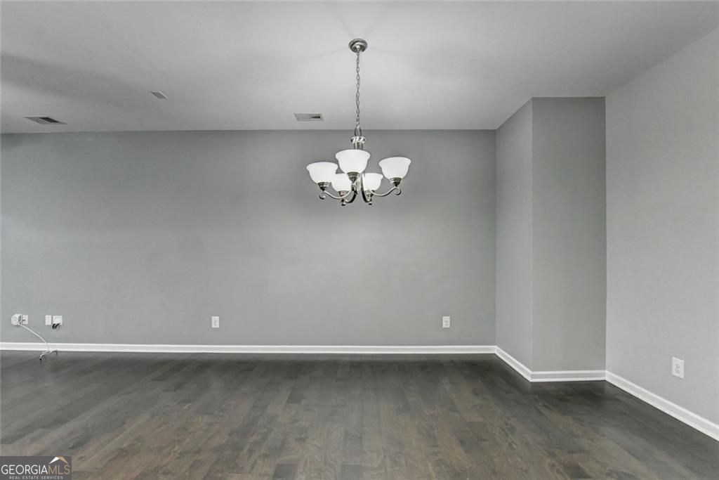 1570 Winshire CV