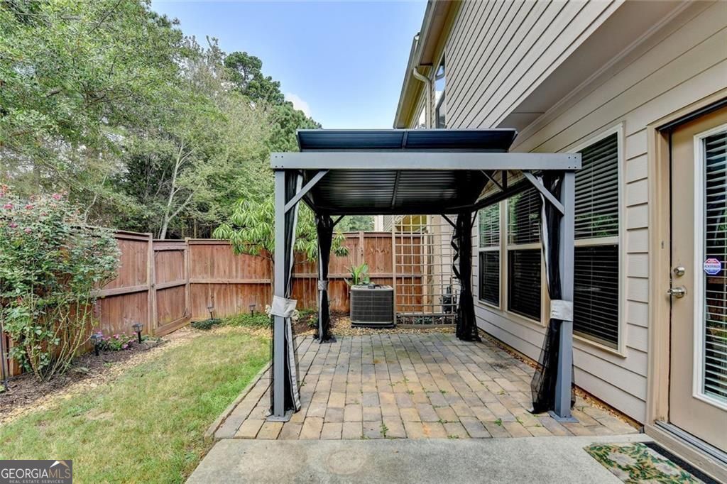 HANOVER POINTE - Residential