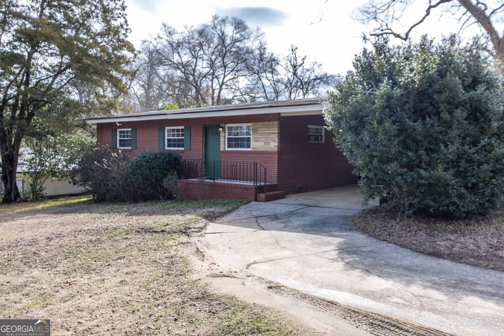 Photo of 4102 Norwood Dr, Columbus, GA 31907 (MLS # 10723308)