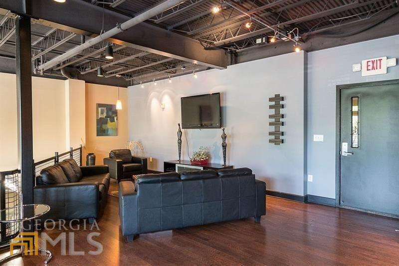 THE LOFTS AT 5300 - Residential Lease