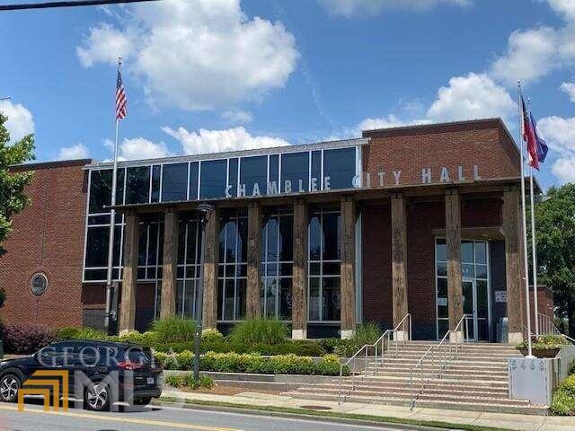 THE LOFTS AT 5300 - Residential Lease