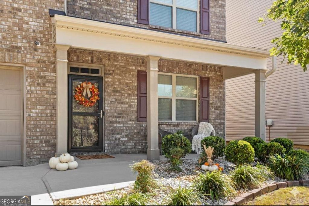 Photo of 850 Blue Hill Lane, Atlanta, GA 30349 (MLS # 10632562)