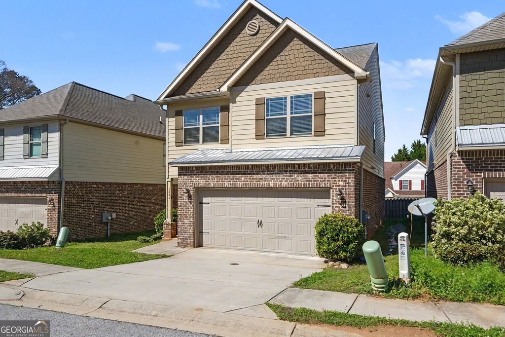 Photo of 1240 Faye Court, McDonough, GA 30253 (MLS # 10717955)