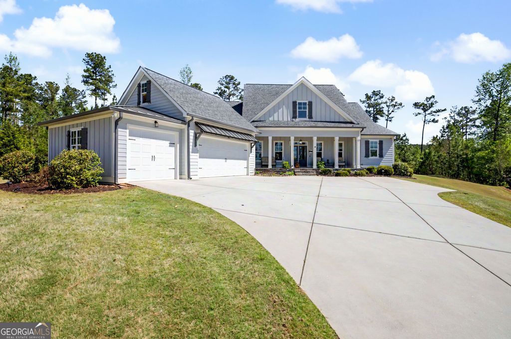 Photo of 126 Raintree Court, Newnan, GA 30265 (MLS # 10802765)