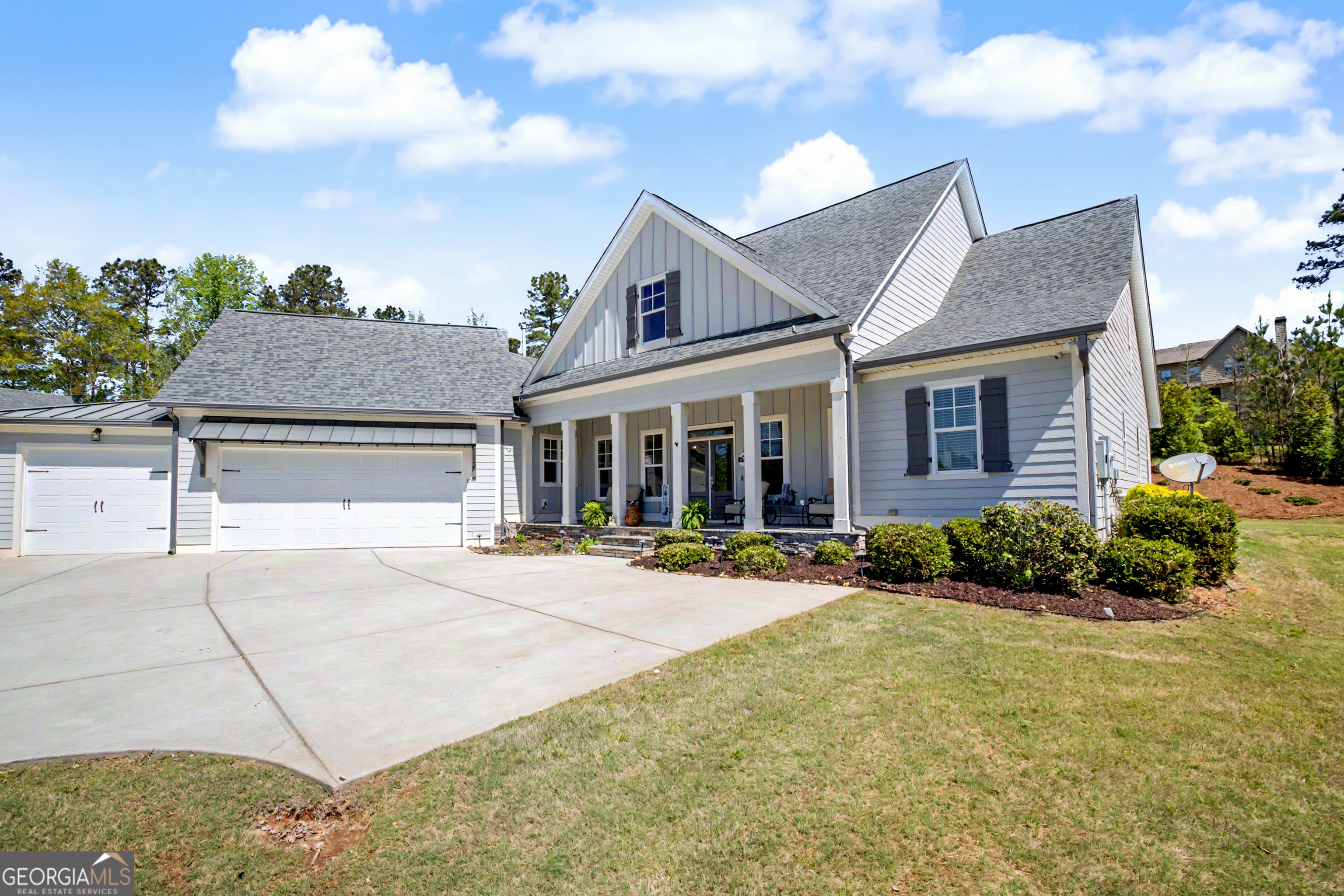 126 Raintree CT