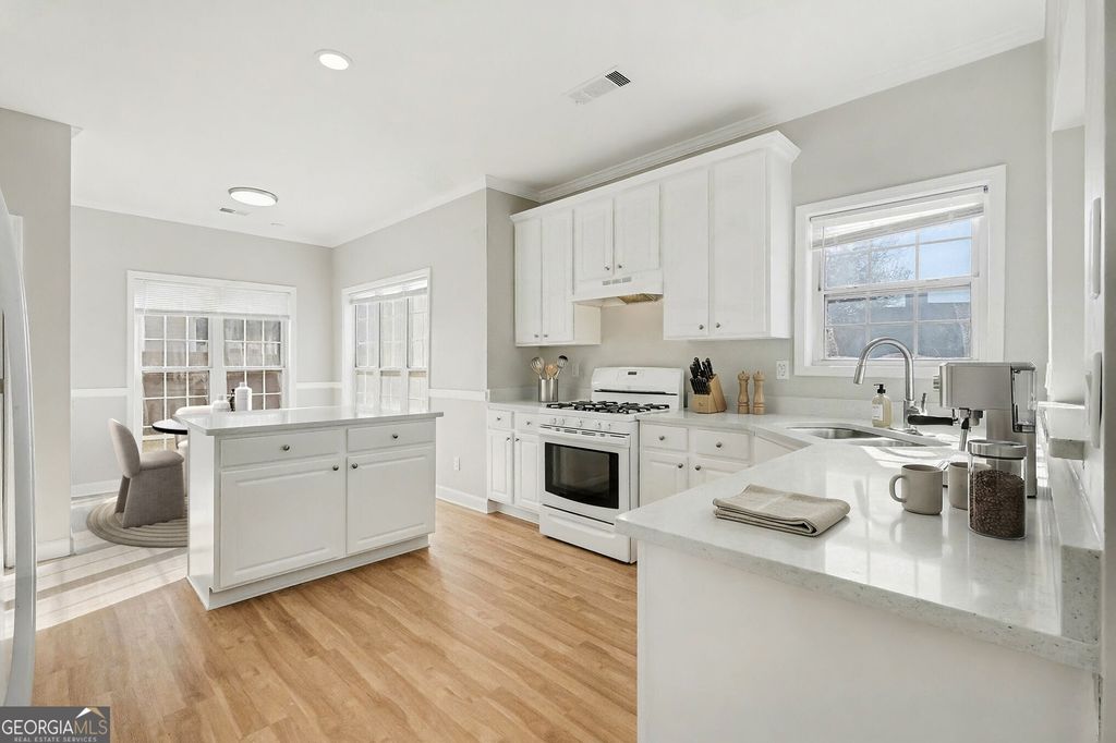 Photo of 4001 Kingsbrook Boulevard, Decatur, GA 30034 (MLS # 10659398)