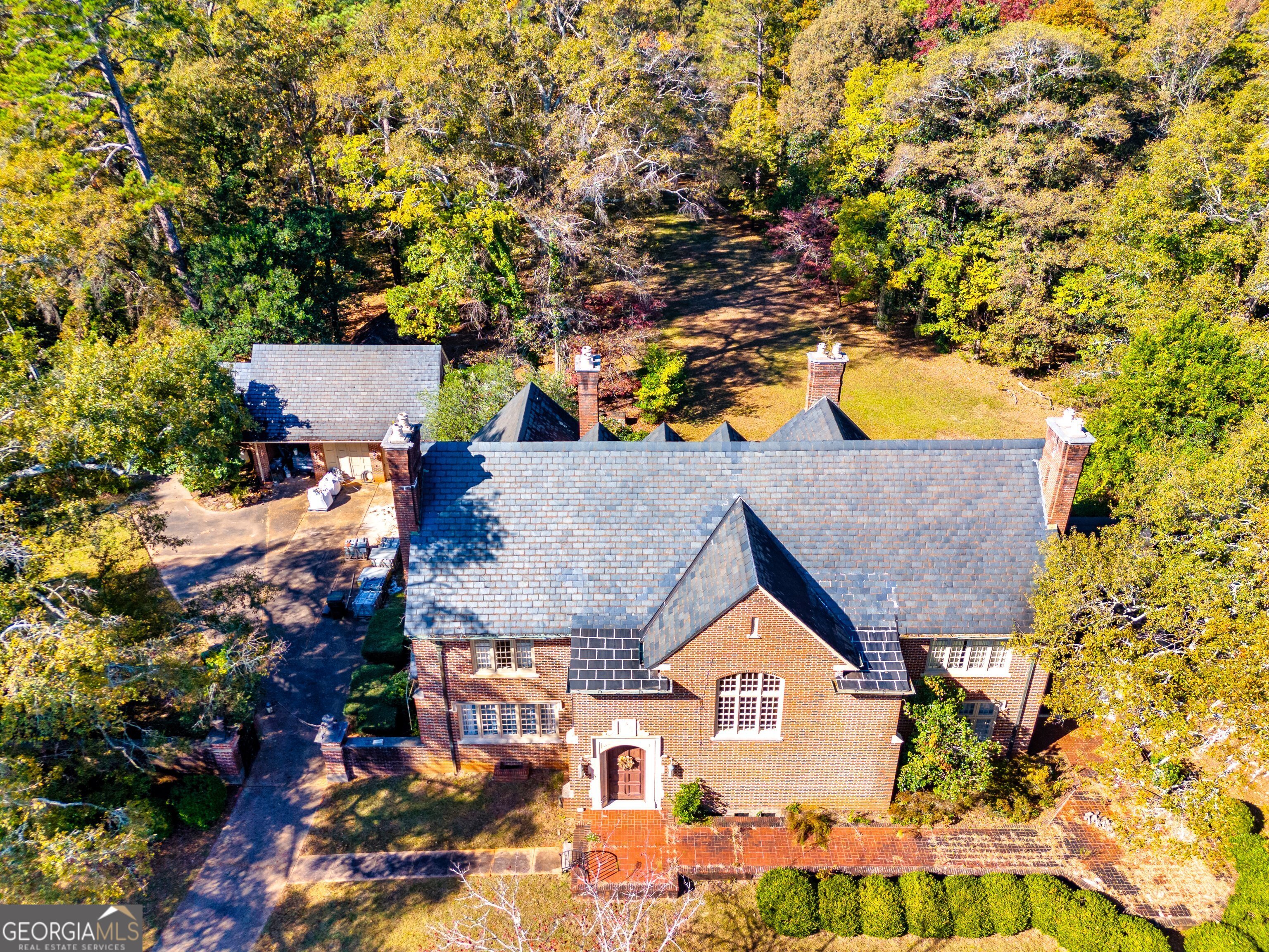 300 Poplar DR