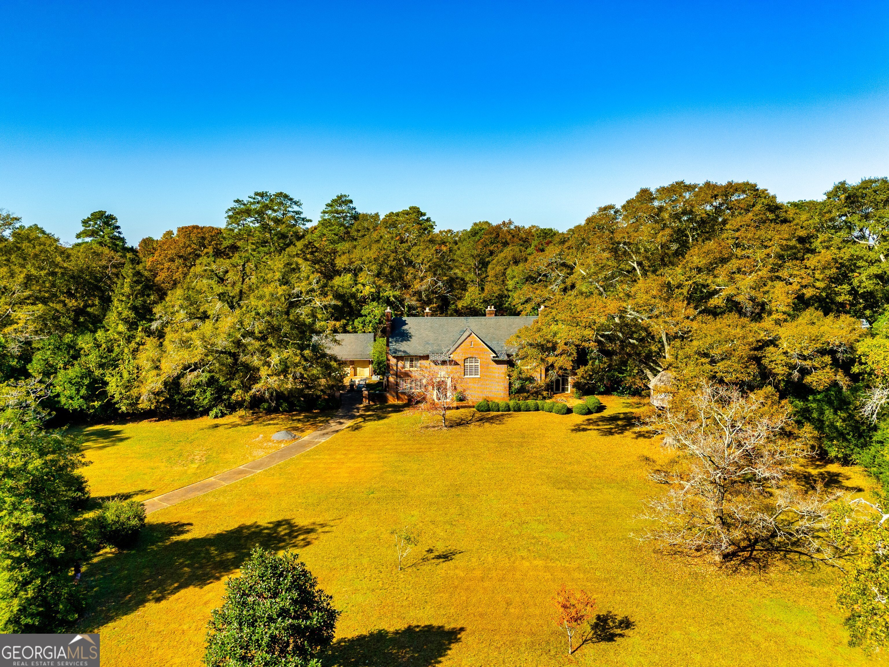 300 Poplar DR