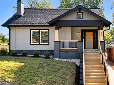 Photo of 946 Ashby Grove SW, Atlanta, GA 30314 (MLS # 10853810)