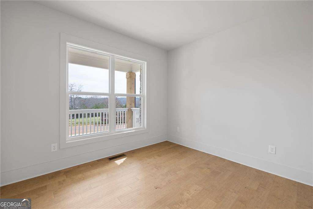 2003690525 Homes for Sale