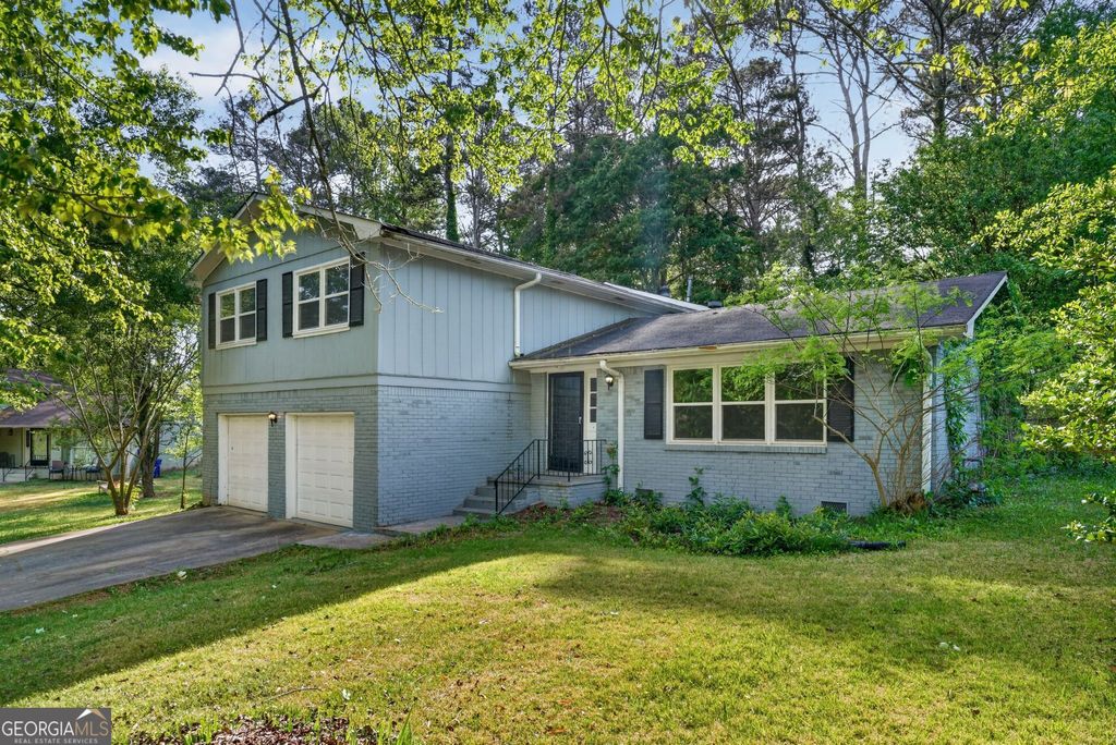 Photo of 523 Barbashela Circle, Stone Mountain, GA 30088 (MLS # 10737573)