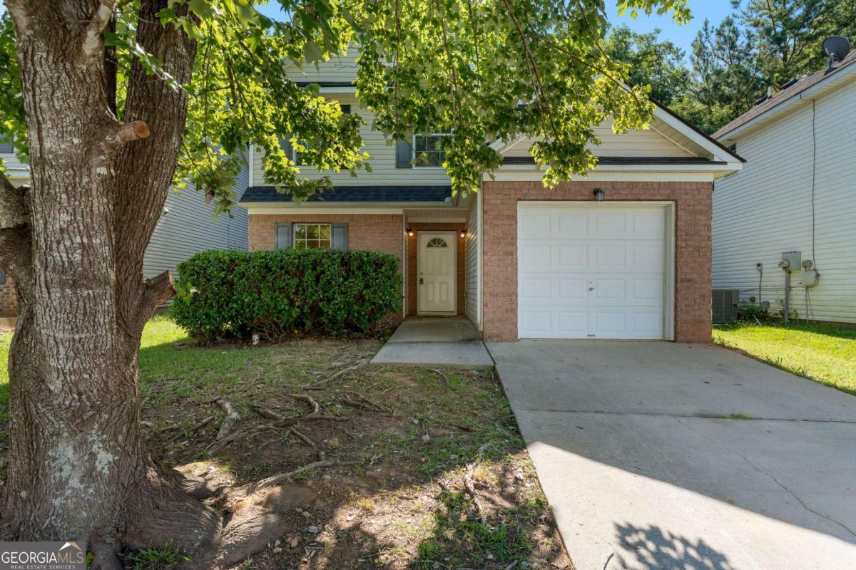 2433 Wood Bend LN