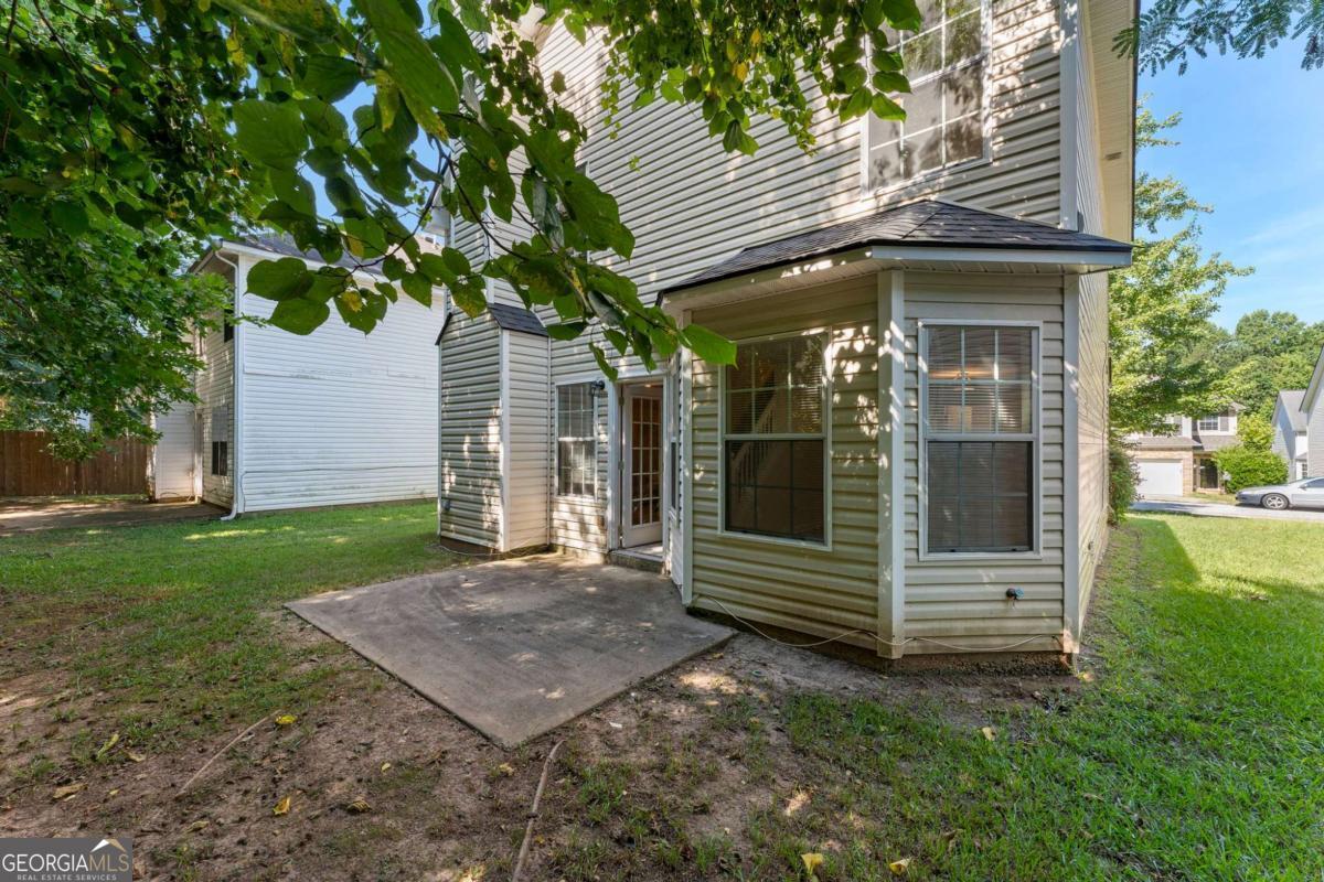 2433 Wood Bend LN