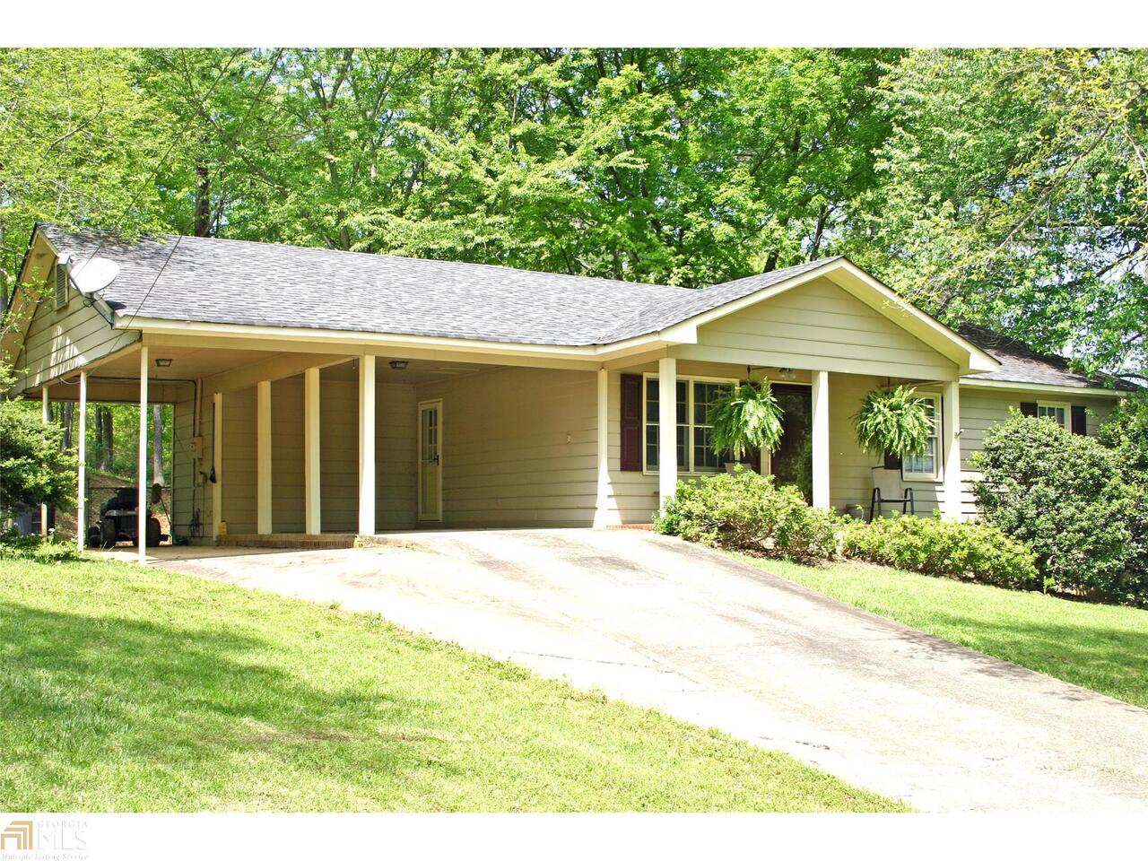 Bremen School District!!!!! This 3 Bed 1.5 Bath located in walking distance to Bremen middle school Boasts: Screened in Back Deck, Front Porch, Storage Building, Seller leaving Refrigerator, Washer, and Dry with All Kitchen Appliances, Walk-in Closet in Master, Master on Main, Very Clean and Move-in Ready, Attic Fan, City Sewer, Fenced in Backyard, Beautiful Bushes, Plants, flowers, and more.