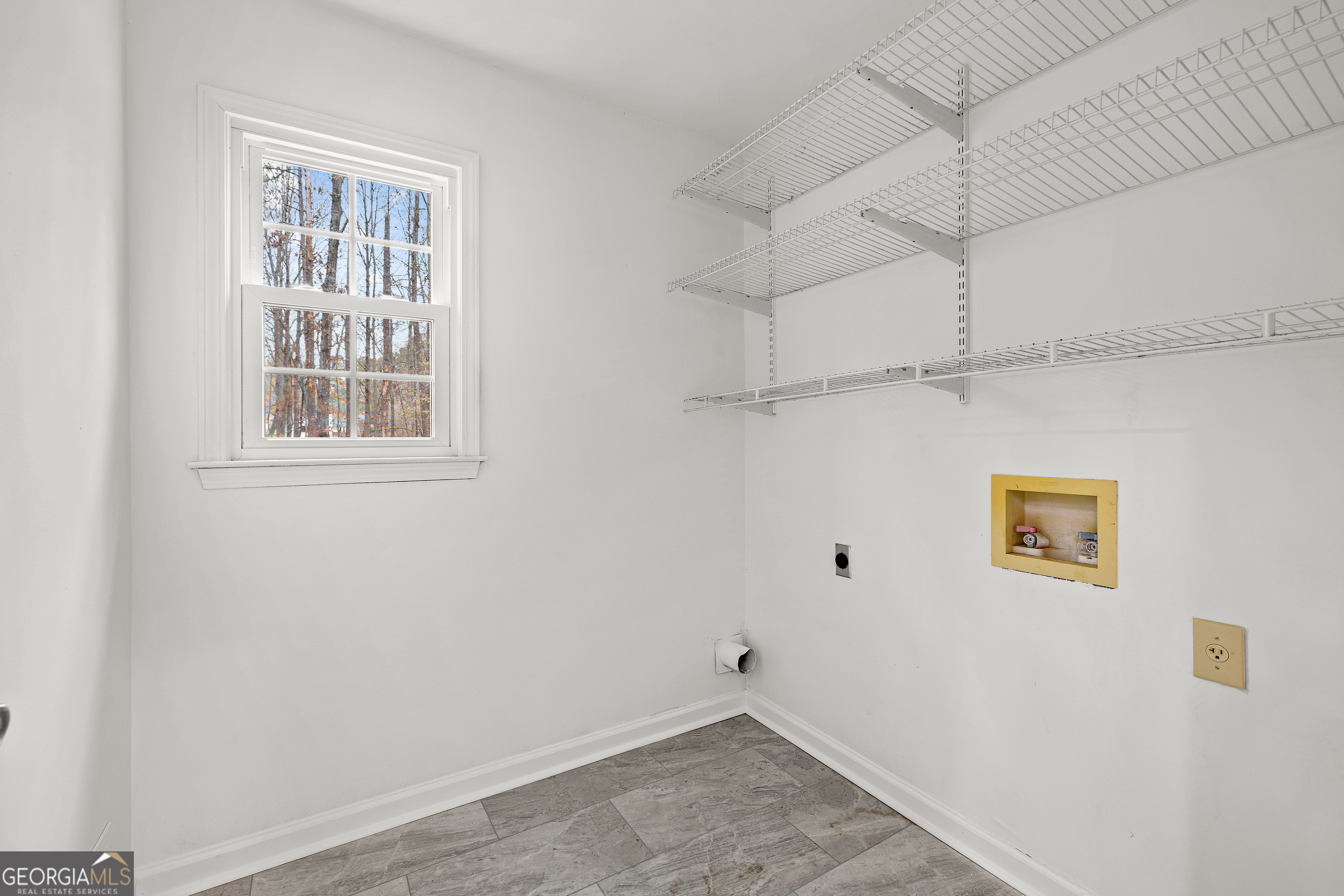 Peachtree City, Georgia 30269, United States, 4 Bedrooms Bedrooms, ,3 BathroomsBathrooms,Residential,Active,251064