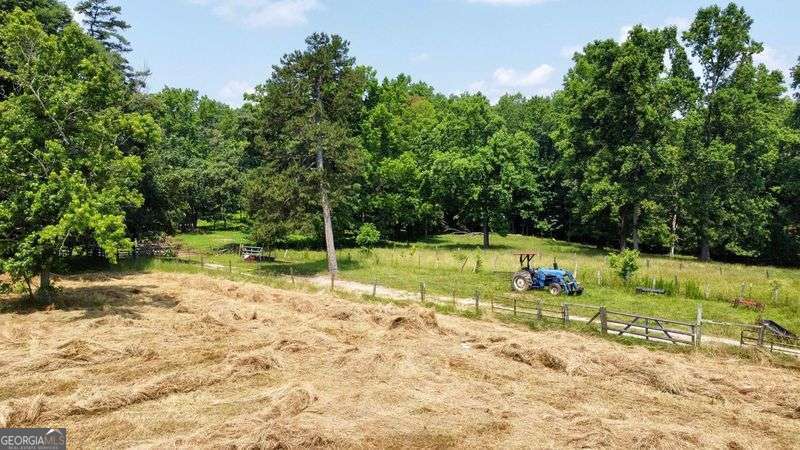 7286 County Line RD