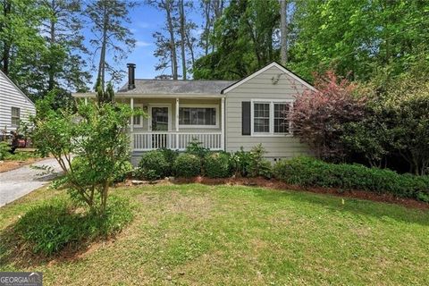 Photo of 1137 Kingsley Cir Cir NE, Atlanta, GA 30324 (MLS # 10755240)