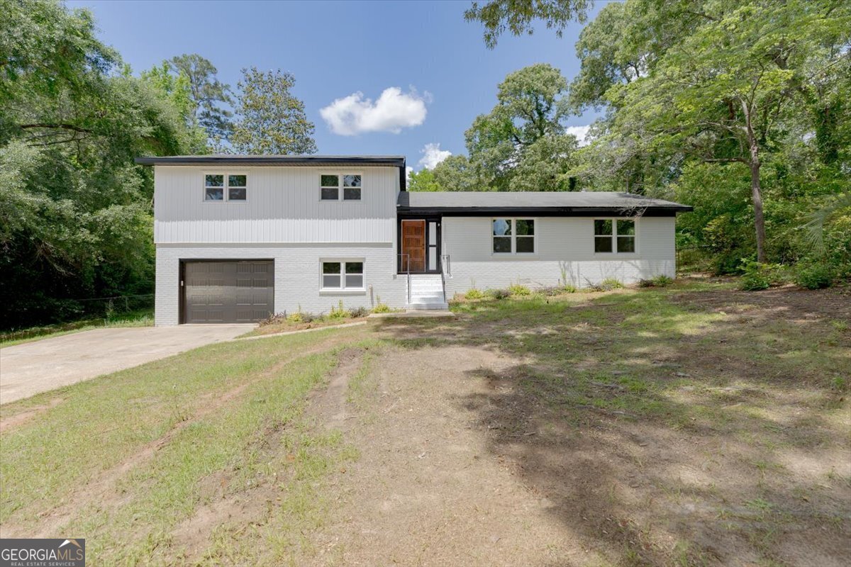 216 Randall DR