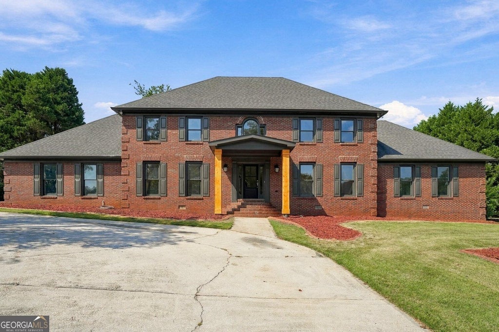 Photo of 961 Jimson Drive SE, Conyers, GA 30013 (MLS # 10850574)