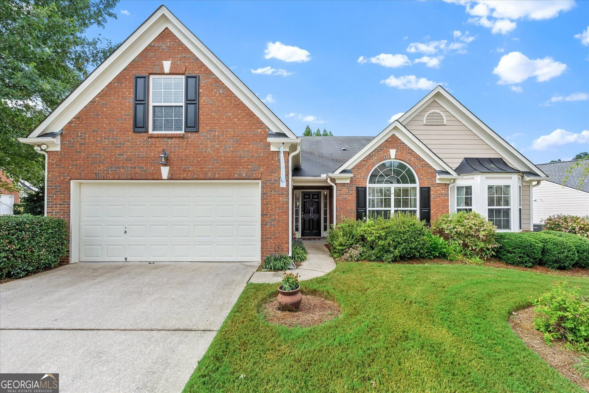 1092 S Creek Drive