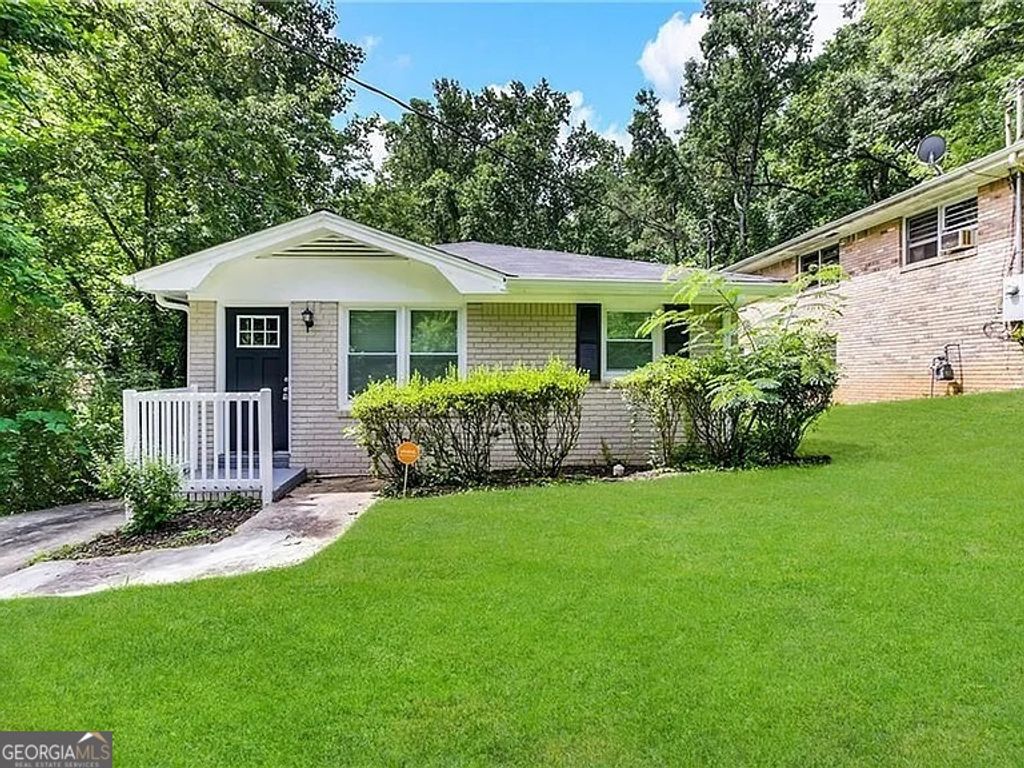 Photo of 2402 Main Street NW, Atlanta, GA 30318 (MLS # 10786778)