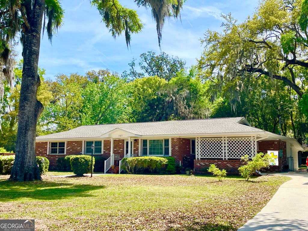 Photo of 707 W Conyers St, Saint Marys, GA 31558 (MLS # 10722945)