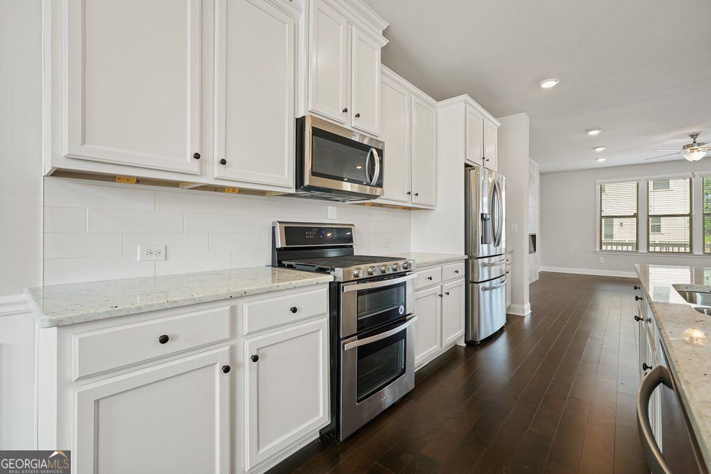 Doraville, Georgia 30360, United States, 4 Bedrooms Bedrooms, ,4 BathroomsBathrooms,Residential,Active,181883