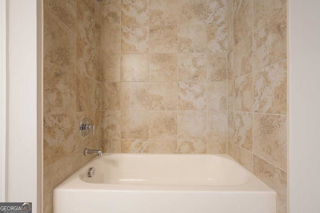 Doraville, Georgia 30360, United States, 4 Bedrooms Bedrooms, ,4 BathroomsBathrooms,Residential,Active,181883