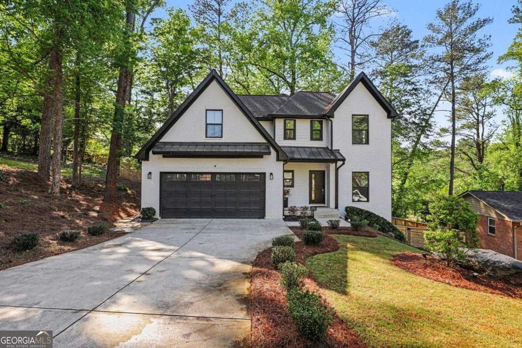 Photo of 855 Fleetwood Circle SW, Atlanta, GA 30311 (MLS # 10736568)